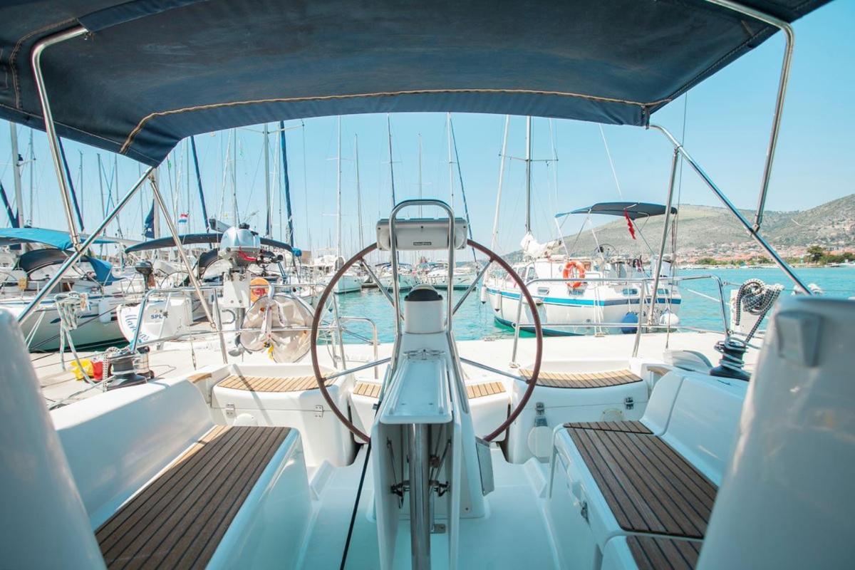 Old Harbor Corfu Yachts公寓 外观 照片