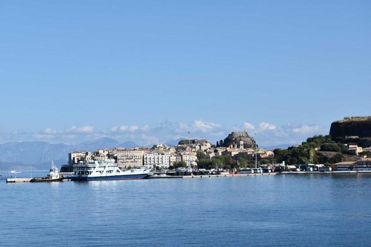 Old Harbor Corfu Yachts公寓 外观 照片